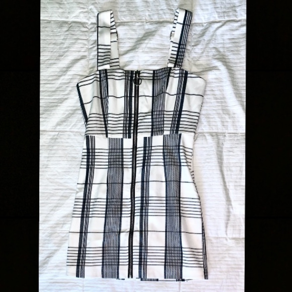 CHECKERED BODYCON MINI DRESS